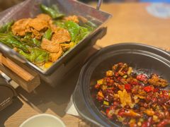 -川堂风·跷脚牛肉·乐山爆炒(宝山日月光店)