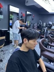 -藤野造型专业烫染接发