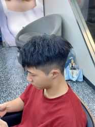 -藤野造型专业烫染接发