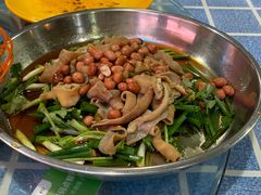 芫茜葱捞鹅肠-石岐乳鸽村(南海第三分店)