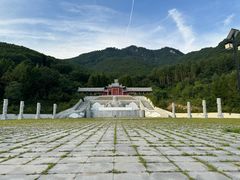 -九鼎铁刹山风景区