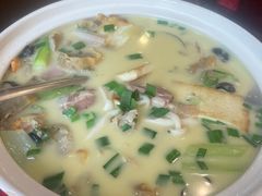 蚌肉烧豆腐-旭龙鱼头王(航华店)