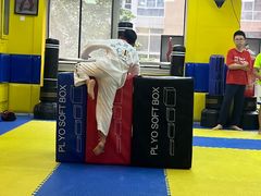 -哈喽实战跆拳道·跳绳·体能(慈云寺馆)