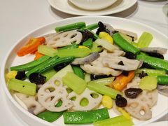 荷塘月色-粤小馆(天安云谷店)