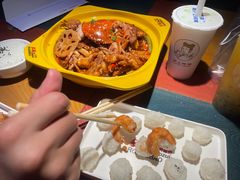 -多嘴超级肉蟹煲(杉杉国潮主题店)