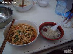 -老乌家特色小炒泡馍(大皮院店)