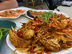 -覃记海鲜美食餐厅