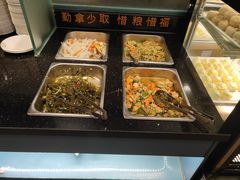 自助小菜-小鱼小牛·鱼牛干锅·脆鱼火锅(世欧广场店)