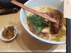 野山菌土鸡米线-云味馆·云南菜·云南米线(地王店)