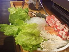 -三人行骨头王火锅(长寿店)