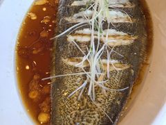 -侬佳蒸菜馆(听潮店)