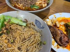 -丁丁猫重庆小面(徐州路店)