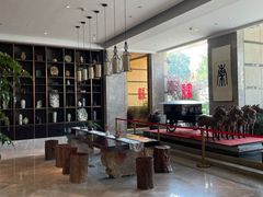 -铂逸梦秦酒店(横店梦幻谷店)