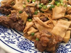 -壹阁胡羊焖饼(特色小吃街店)
