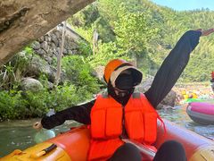 -安吉龙王山峡谷漂流