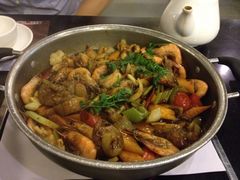 鲶鱼鸡腿肉鲜虾门锅-黄记煌三汁焖锅(广州曜一城店)