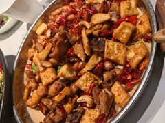 新疆馕丁辣子鸡-清真·卡德尔大叔新疆主题餐厅(龙汇路店)