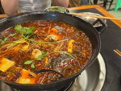 -鸿顺老铁锅美蛙鱼府(解放碑店)