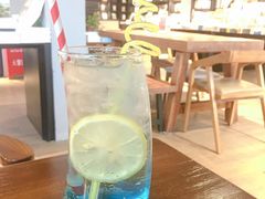 -阅西安新华书店(翠华南路店)