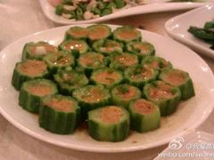 蟹黄蒸丝瓜-朱仔记食府(江南大道店)