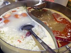 汤底-蒙肥羊·酸汤潮牛·鲜牛肉火锅烤肉自助(岗顶店)
