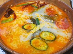 -洱火云南酸菜牛肉火锅(石景山当代商城店)