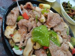 铁板牛肉-洪霞餐馆