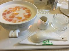 -燕庭·纯燕窝·甜品下午茶(南京西路店)