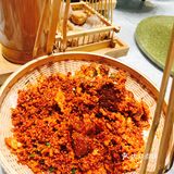 菜品摆盘较讲究，是我喜欢的咸鲜口味