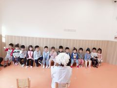 -小门牙好性格托育(北外滩中心)