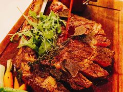 特色澳洲和牛战斧牛排-Kathleen's Waitan 凯圣琳江景西餐厅(外滩店)