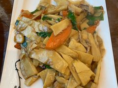 鲜笋炒肉片-自游人·美食一楼·地道徽菜(三十年名店)