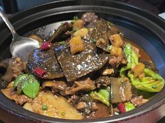 -黄泥岗·地道湖北菜(奥特莱斯店)