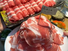 -洞庭洲·防空洞火锅·铜锅涮肉·烧烤(新百广场店)