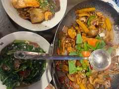 -富正毅三下锅·湘西韵味(天门山索道店)
