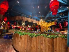 -老滇山寨•云南特色菜•地方菜•民族风情歌舞表演(金碧店)