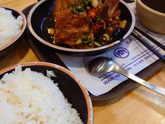 -万和春排骨砂锅米饭(新业广场店)