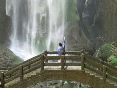 -龙水峡地缝景区