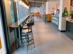 -星巴克(西藏路店)