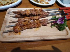 现穿羊肉串-莲香西域·正宗新疆菜(龙华店)