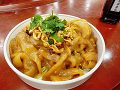 东北大拉皮-六和聚传统烤鸭.天津菜(和平店)