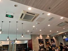 大堂-康师傅私房牛肉面(马泉营奥莱店)