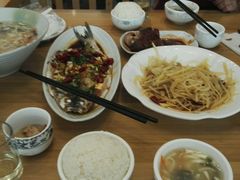 -乌镇那一年小院主题餐厅(甘泉西路店)