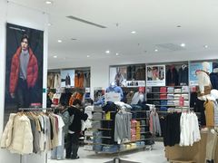 -优衣库(红谷滩万达店)