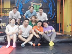 -爱蹦iBOON蹦床运动馆(江汉店)