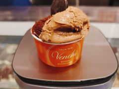 榛子巧克力冰淇淋-VENCHI 闻绮(上海佛罗伦萨小镇店)
