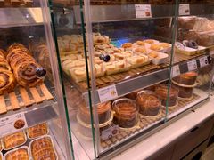 -巴黎贝甜(大宁国际商业广场店)