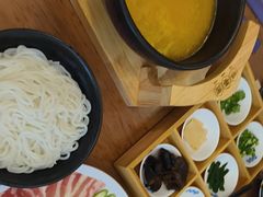 -桥香园云南过桥米线(红龙井店)
