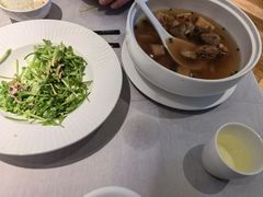 -毛家饭店·30年融合新湘菜(汉峪金谷店)