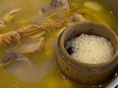 -朴小妹人参鸡汤火锅(长白山万达店)